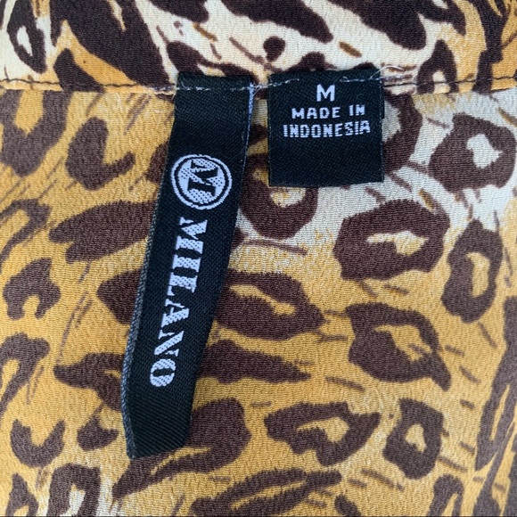 •Milano• Animal Print Sleeveless Buttoned Top-Med. - Picture 2 of 8